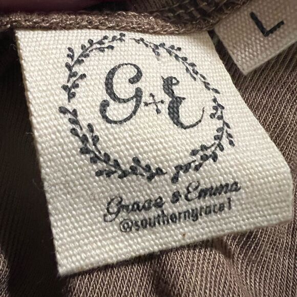 Gorgeous size L leopard print & black sequin Grace & Emma blouse - Picture 6 of 8